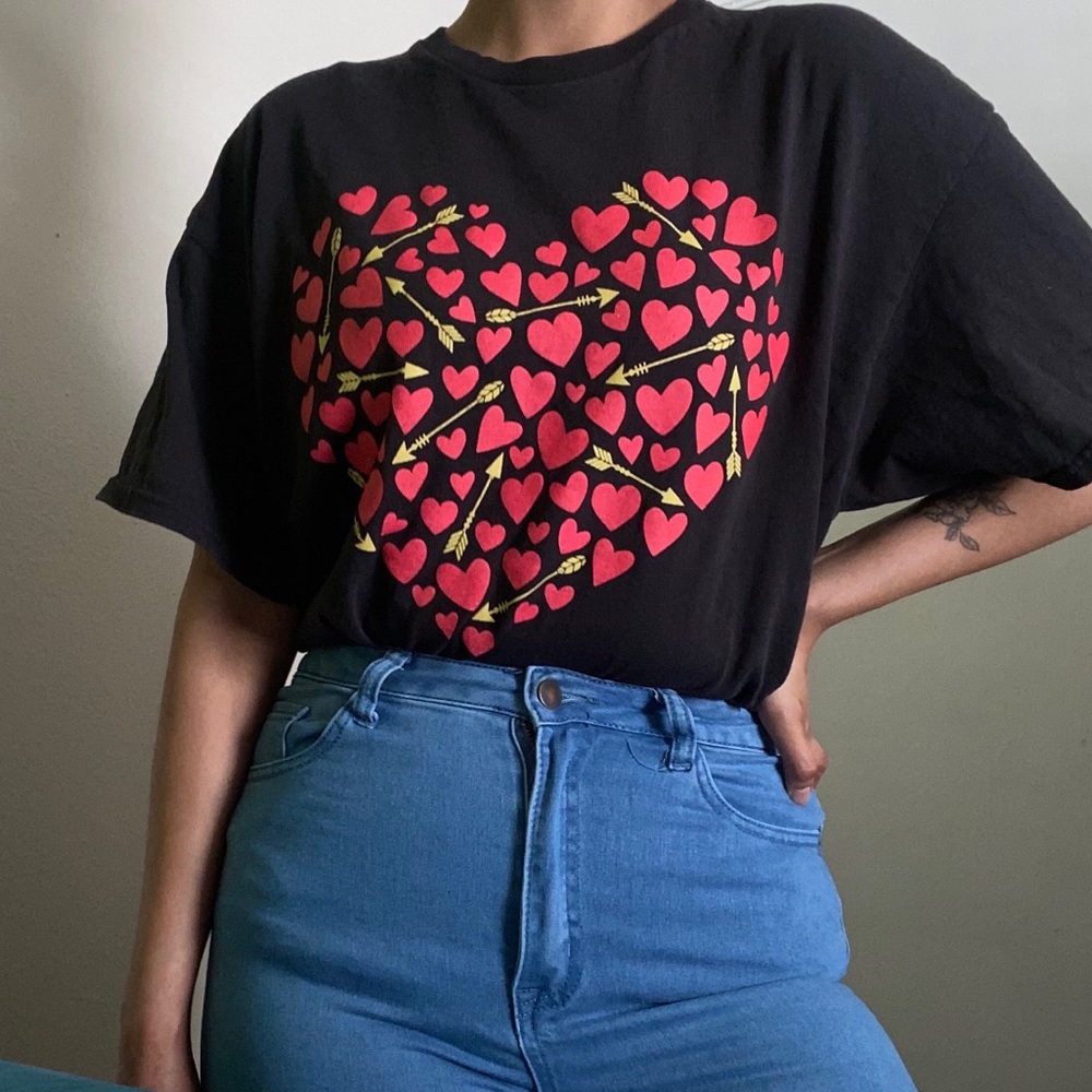 ❤️VINTAGE HEART SHIRT❤️